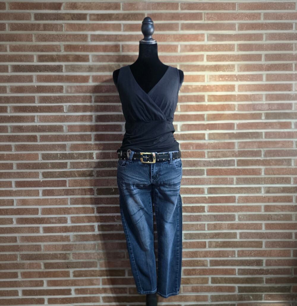 EC Jeans Women's Size 7 Dark Wash Denim Embroidered Pocket Jeans Y2K